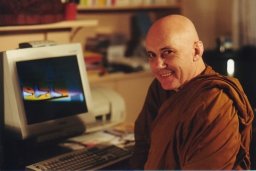 Ehrw. Paññavâro Thero (Juli 2001) - Webmaster von Buddnahet.net, Meditations- und Dhammalehrer
Webmaster of Buddnahet.net, Meditation- and Dhamma-teacher